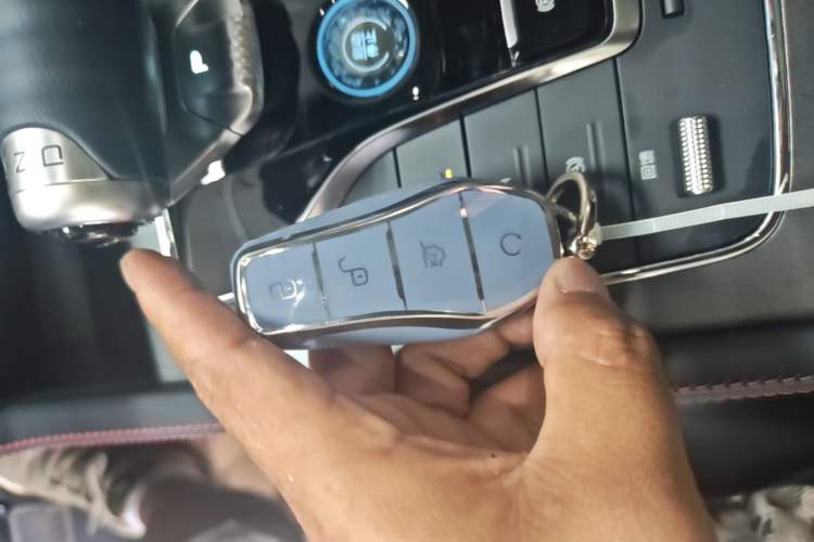 Used BYD Yuan PLUS 2022 510 km Flagship Version Vehicle Key