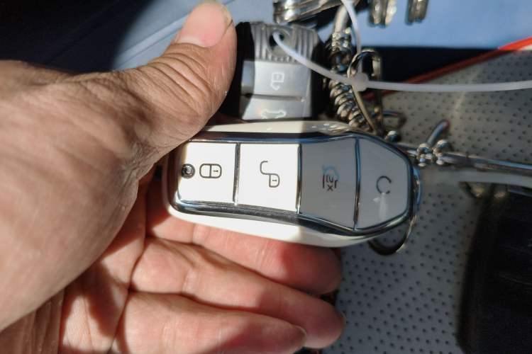 Used BYD Yuan PLUS 2022 510 km Flagship Version Vehicle Key
