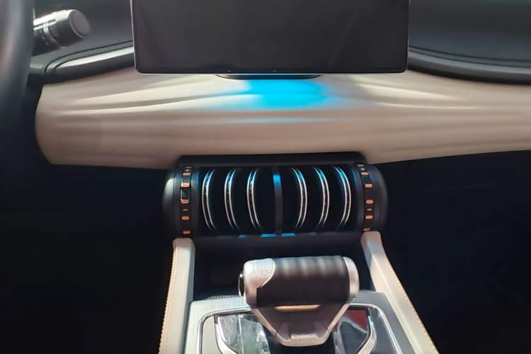 Used BYD Yuan PLUS 2023 Champion Edition 510KM Superior Model Audio And AC Panel