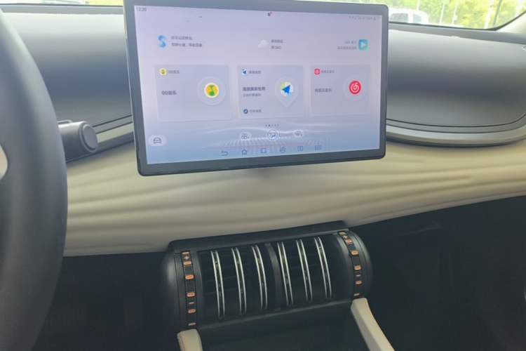 Used BYD Yuan PLUS 2023 Champion Edition 510KM Leading Model Audio And AC Panel