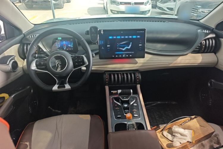 Used BYD Yuan PLUS 2023 Champion Edition 510KM Superior Model Center Console