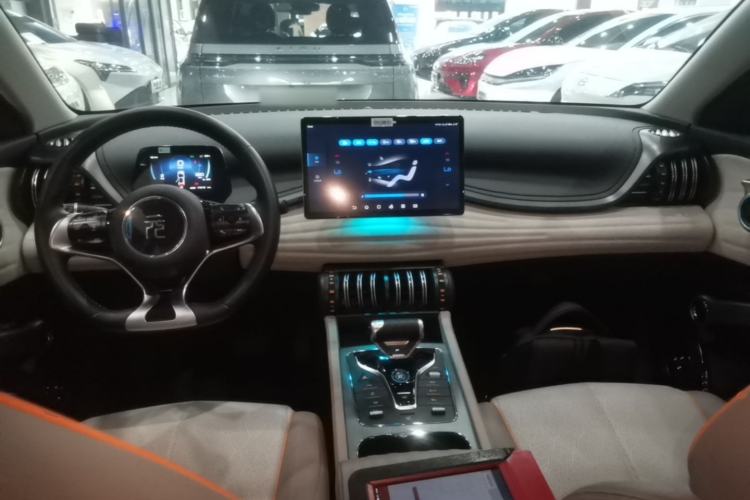 Used BYD Yuan PLUS 2023 Champion Edition 430KM Superior Model Center Console