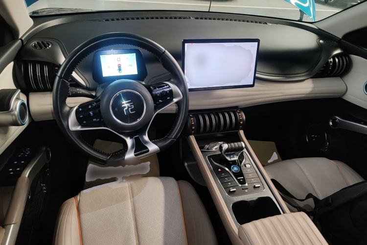 Used BYD Yuan PLUS 2023 Champion Edition 510KM Superior Model Center Console