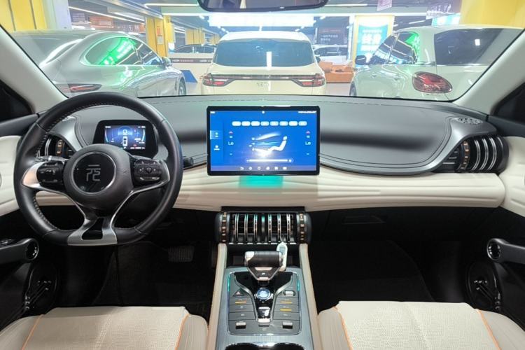 Used BYD Yuan PLUS 2023 Champion Edition 430KM Superior Model Center Console