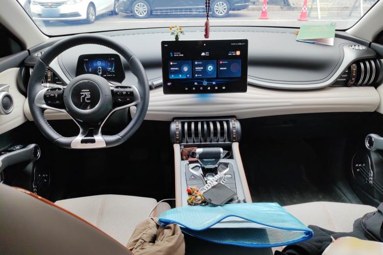 Used BYD Yuan PLUS 2023 Champion Edition 430KM Superior Model Center Console