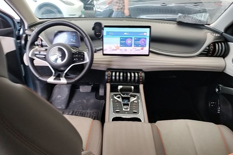 Used BYD Yuan PLUS 2023 Champion Edition 430KM Superior Model Center Console