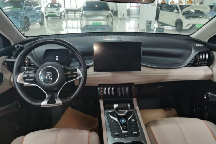 Used BYD Yuan PLUS 2023 Champion Edition 430KM Leading Model Center Console