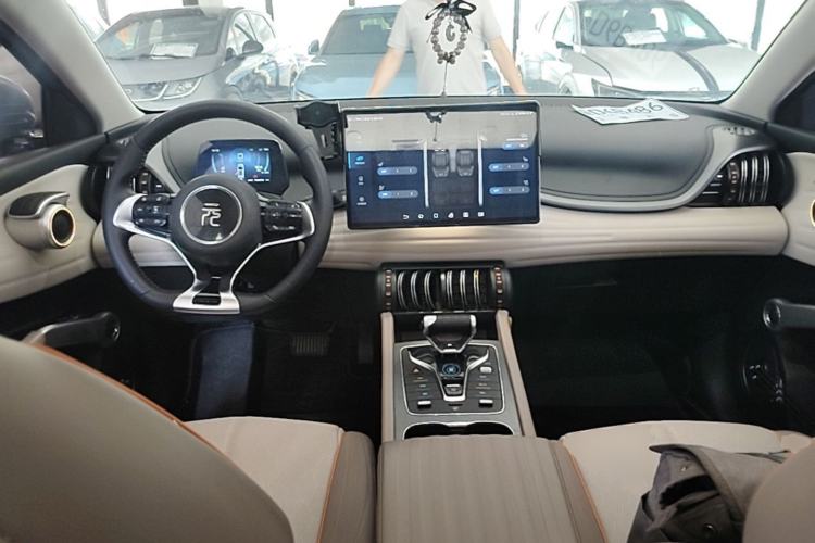 Used BYD Yuan PLUS 2023 Champion Edition 510KM Excellence Model Center Console