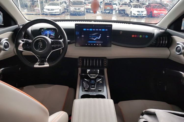Used BYD Yuan PLUS 2023 Champion Edition 510KM Superior Model Center Console