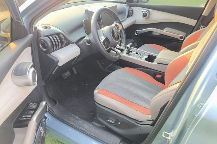 Used BYD Yuan PLUS 2023 Champion Edition 510KM Leading Model Driver Seat