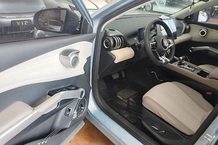 Used BYD Yuan PLUS 2023 Champion Edition 510KM Excellence Model Driver Seat