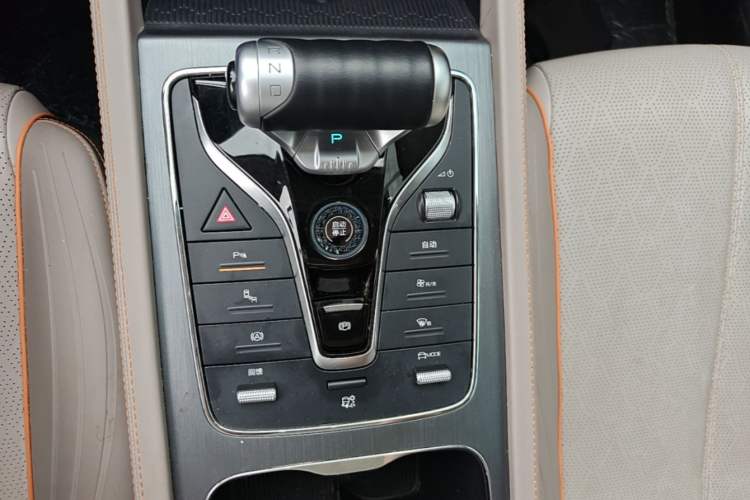 Used BYD Yuan PLUS 2023 Champion Edition 510KM Superior Model Gear Lever