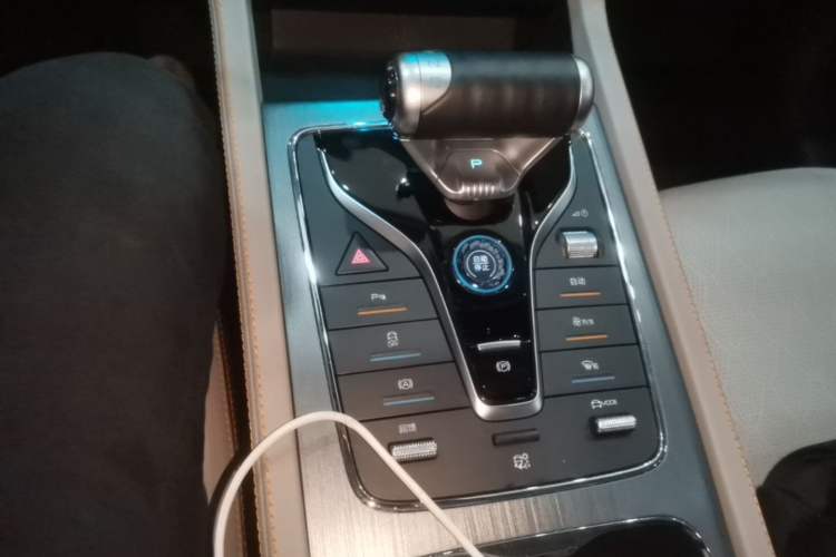 Used BYD Yuan PLUS 2023 Champion Edition 430KM Superior Model Gear Lever