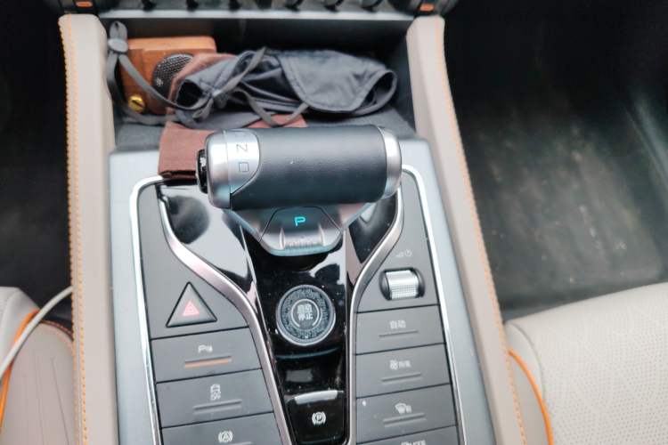 Used BYD Yuan PLUS 2023 Champion Edition 430KM Superior Model Gear Lever