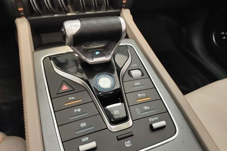 Used BYD Yuan PLUS 2023 Champion Edition 510KM Excellence Model Gear Lever