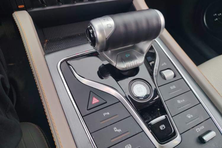 Used BYD Yuan PLUS 2023 Champion Edition 510KM Superior Model Gear Lever