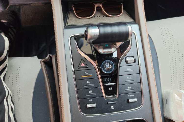 Used BYD Yuan PLUS 2023 Champion Edition 510KM Superior Model Gear Lever