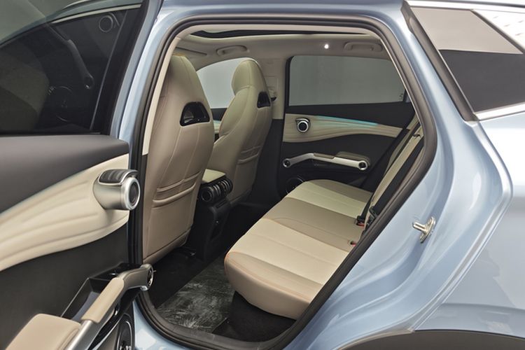 Used BYD Yuan PLUS 2023 Champion Edition 430KM Superior Model Interior 2