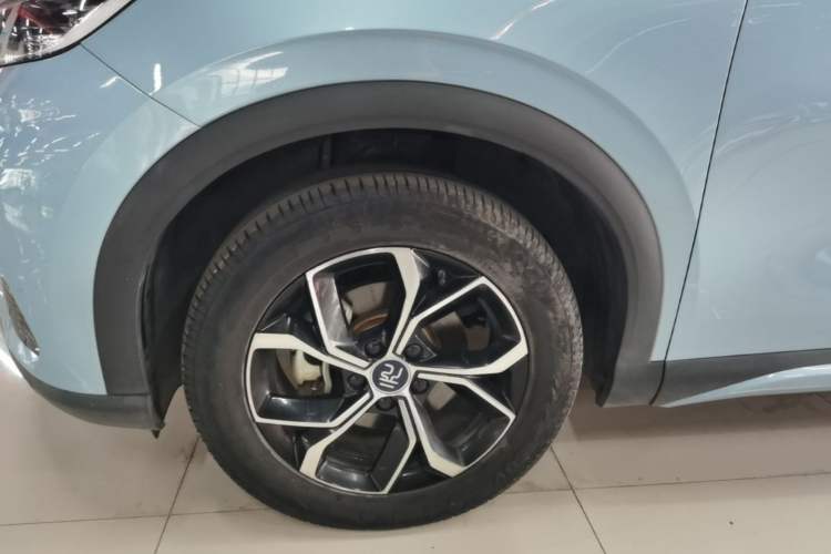 Used BYD Yuan PLUS 2023 Champion Edition 430KM Leading Model Left Front Wheel Hub