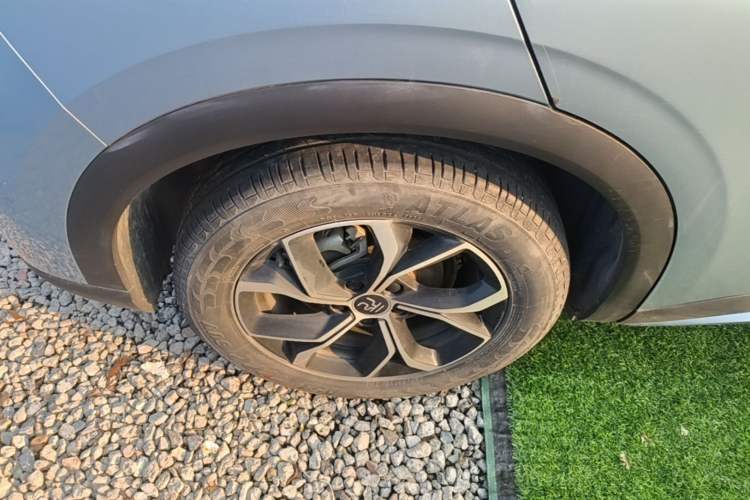 Used BYD Yuan PLUS 2023 Champion Edition 510KM Leading Model Right Rear Wheel Hub