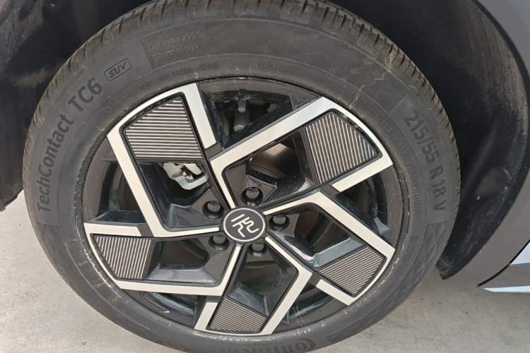 Used BYD Yuan PLUS 2023 Champion Edition 510KM Superior Model Right Rear Wheel Hub