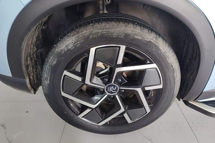 Used BYD Yuan PLUS 2023 Champion Edition 510KM Superior Model Right Rear Wheel Hub
