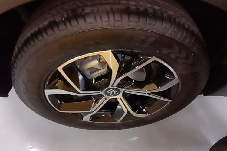 Used BYD Yuan PLUS 2023 Champion Edition 430KM Superior Model Right Rear Wheel Hub