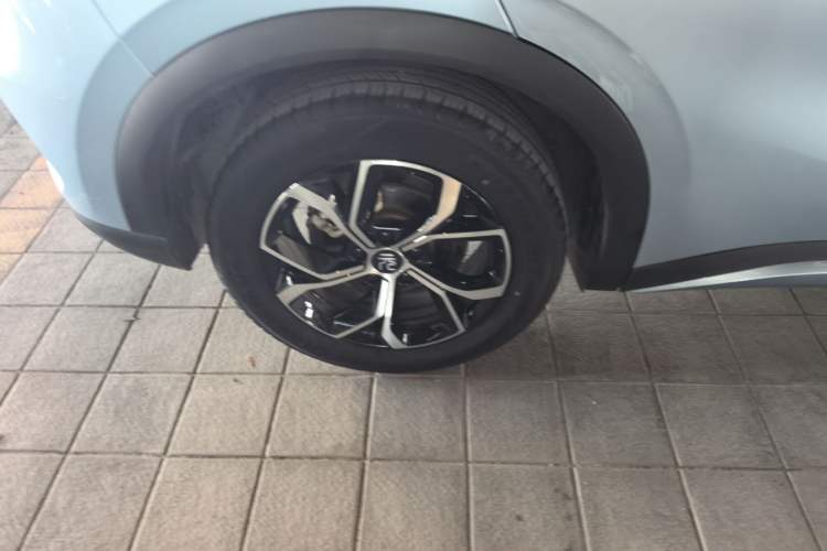 Used BYD Yuan PLUS 2023 Champion Edition 430KM Superior Model Right Rear Wheel Hub