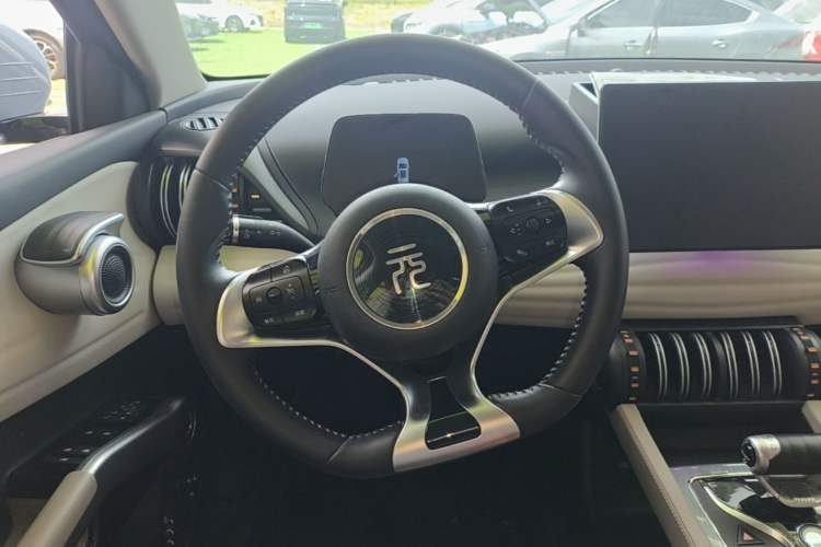 Used BYD Yuan PLUS 2023 Champion Edition 510KM Leading Model Steering Wheel