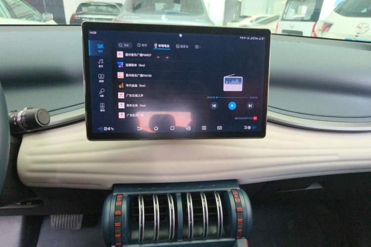 Used BYD Yuan PLUS 2023 Champion Edition 430KM Leading Model Audio And AC Panel