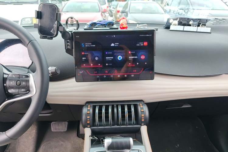 Used BYD Yuan PLUS 2023 Champion Edition 510KM Leading Model Audio And AC Panel
