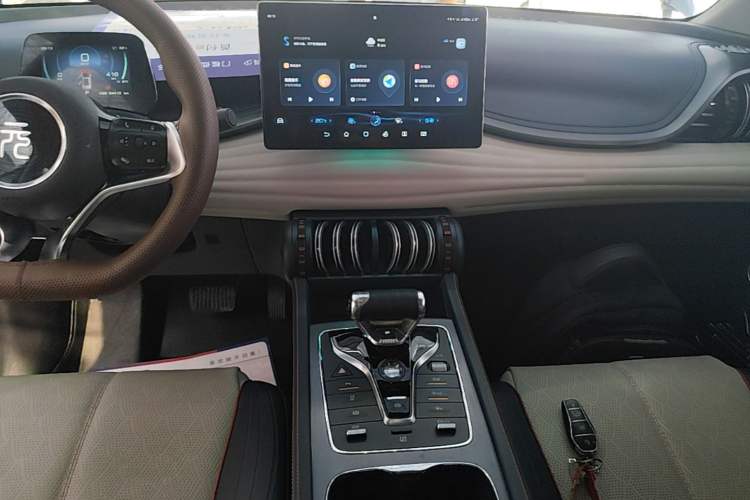 Used BYD Yuan PLUS 2023 Champion Edition 430KM Superior Model Audio And AC Panel
