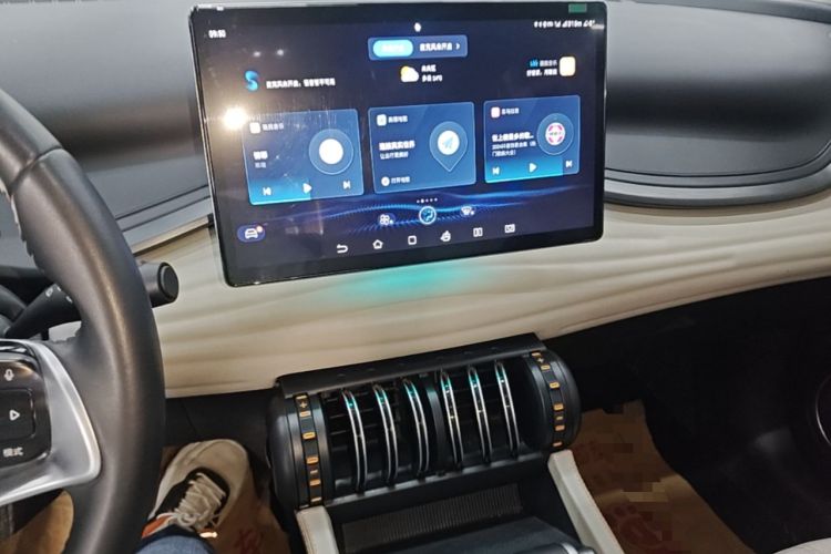 Used BYD Yuan PLUS 2023 Champion Edition 430KM Leading Model Audio And AC Panel