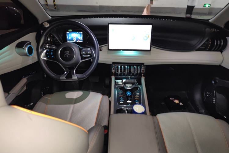 Used BYD Yuan PLUS 2023 Champion Edition 430KM Superior Model Center Console