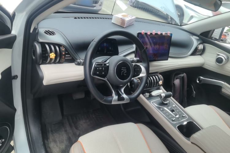 Used BYD Yuan PLUS 2023 Champion Edition 430KM Leading Model Center Console