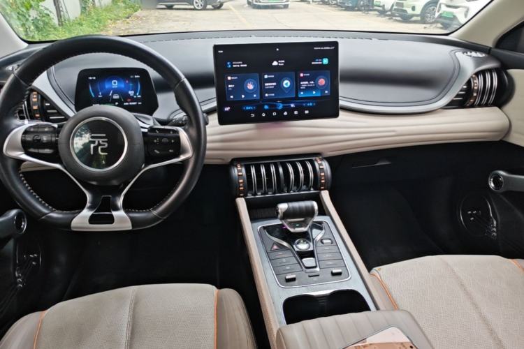 Used BYD Yuan PLUS 2023 Champion Edition 430KM Superior Model Center Console