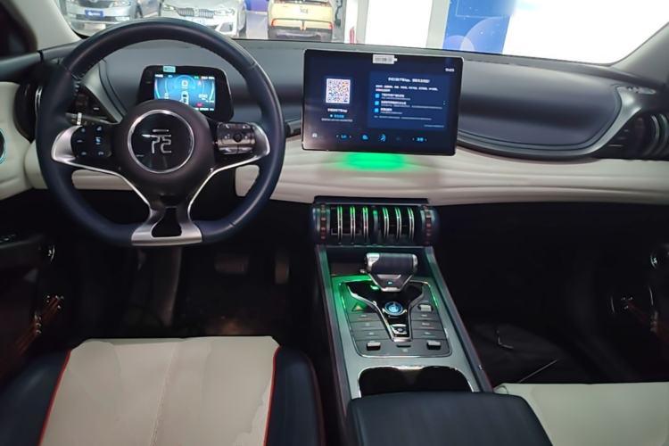 Used BYD Yuan PLUS 2023 Champion Edition 430KM Superior Model Center Console