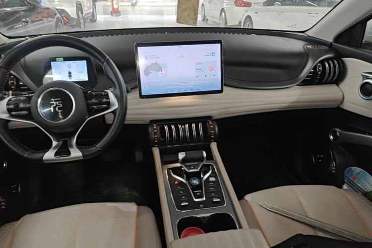 Used BYD Yuan PLUS 2023 Champion Edition 510KM Superior Model Center Console