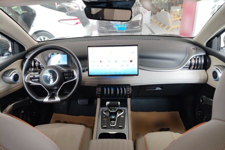 Used BYD Yuan PLUS 2023 Champion Edition 510KM Excellence Model Center Console