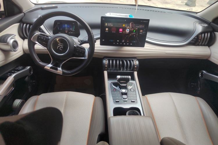 Used BYD Yuan PLUS 2023 Champion Edition 430KM Leading Model Center Console