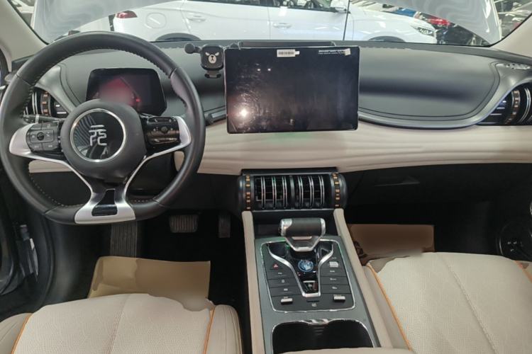 Used BYD Yuan PLUS 2023 Champion Edition 430KM Leading Model Center Console