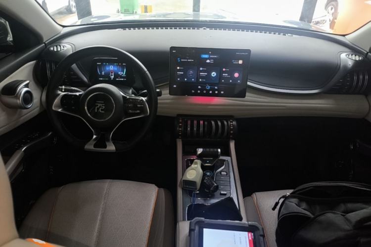 Used BYD Yuan PLUS 2023 Champion Edition 510KM Leading Model Center Console