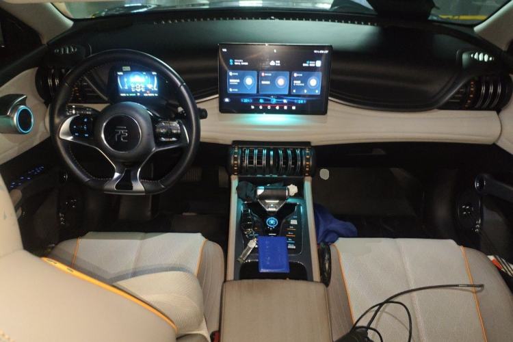 Used BYD Yuan PLUS 2023 Champion Edition 430KM Leading Model Center Console