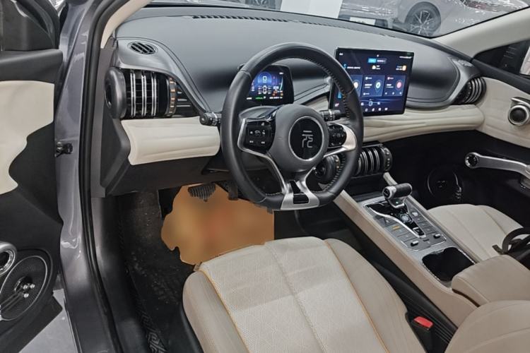 Used BYD Yuan PLUS 2023 Champion Edition 430KM Leading Model Center Console