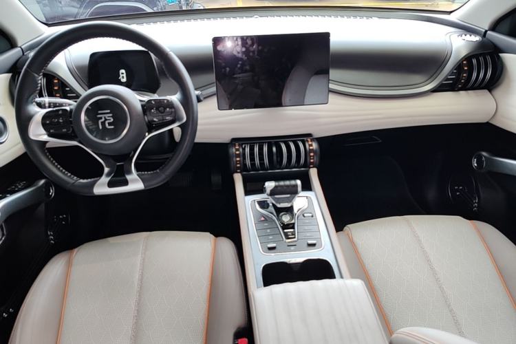 Used BYD Yuan PLUS 2023 Champion Edition 510KM Leading Model Center Console