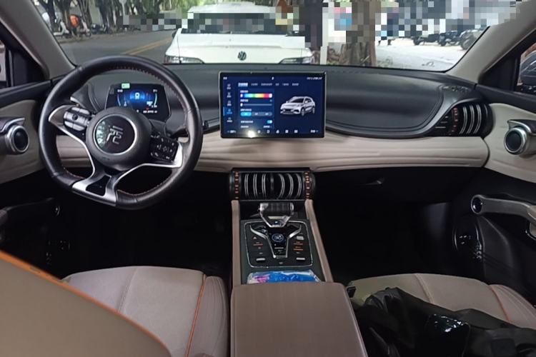 Used BYD Yuan PLUS 2023 Champion Edition 430KM Leading Model Center Console