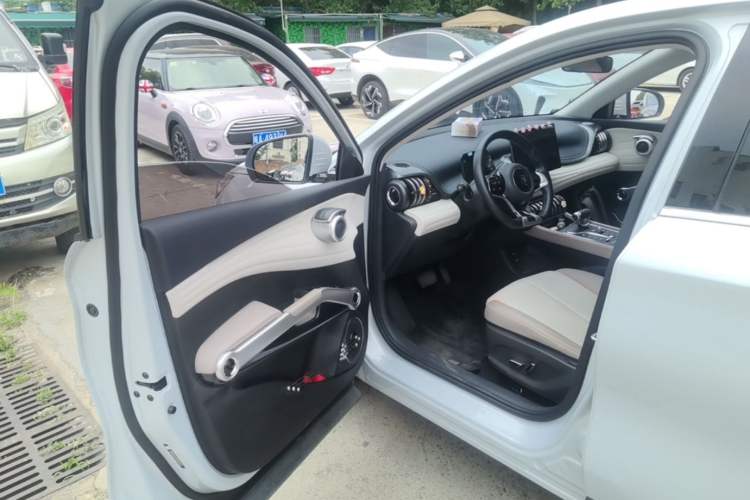 Used BYD Yuan PLUS 2023 Champion Edition 430KM Leading Model Driver Seat