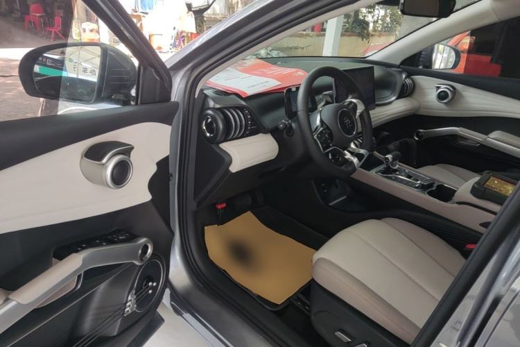 Used BYD Yuan PLUS 2023 Champion Edition 430KM Superior Model Driver Seat