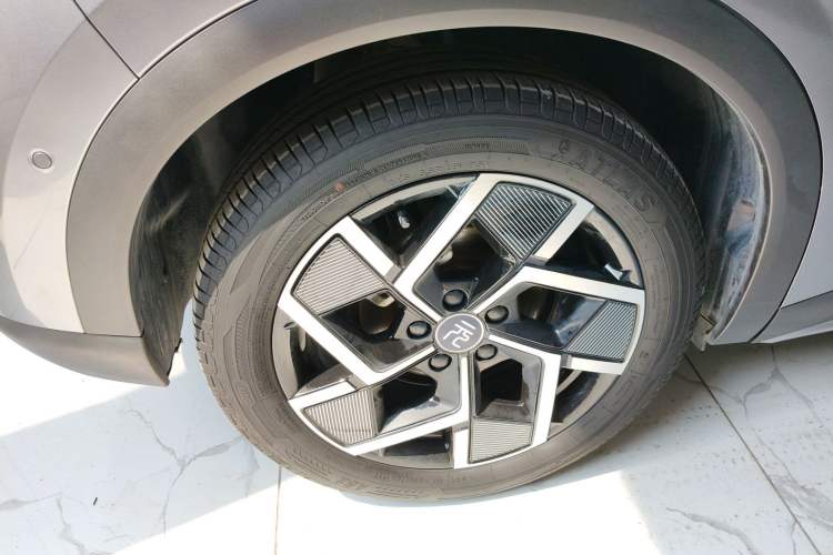 Used BYD Yuan PLUS 2023 Champion Edition 510KM Excellence Model Exterior 5