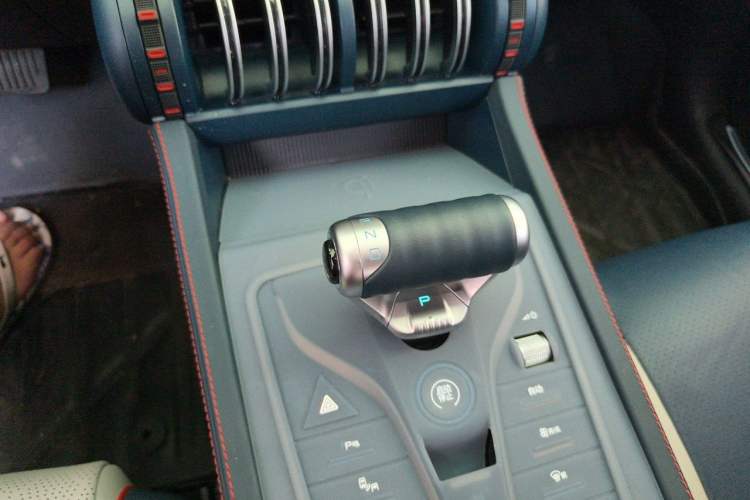 Used BYD Yuan PLUS 2023 Champion Edition 430KM Leading Model Gear Lever